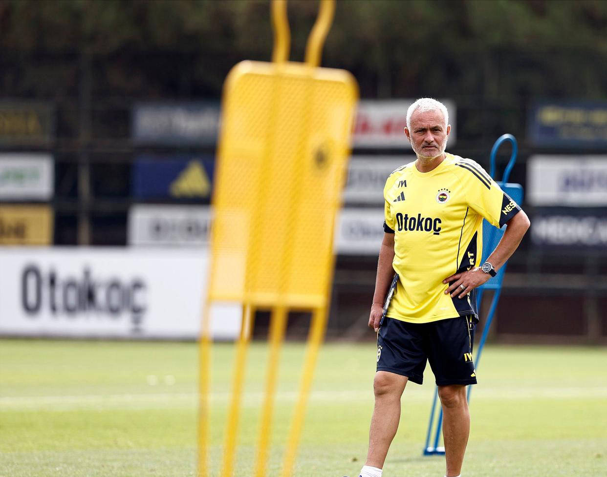 穆里尼奥瞄准本菲卡土耳其籍左边锋，攻破费内球门